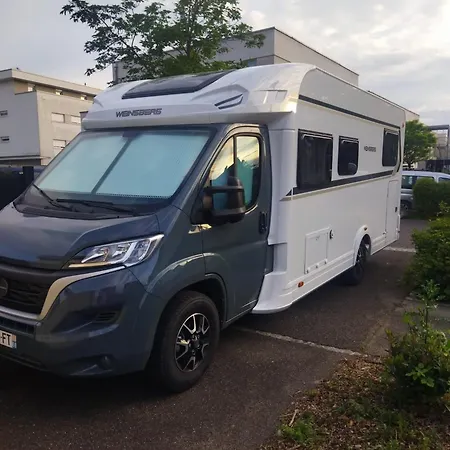 Megane Location Camping